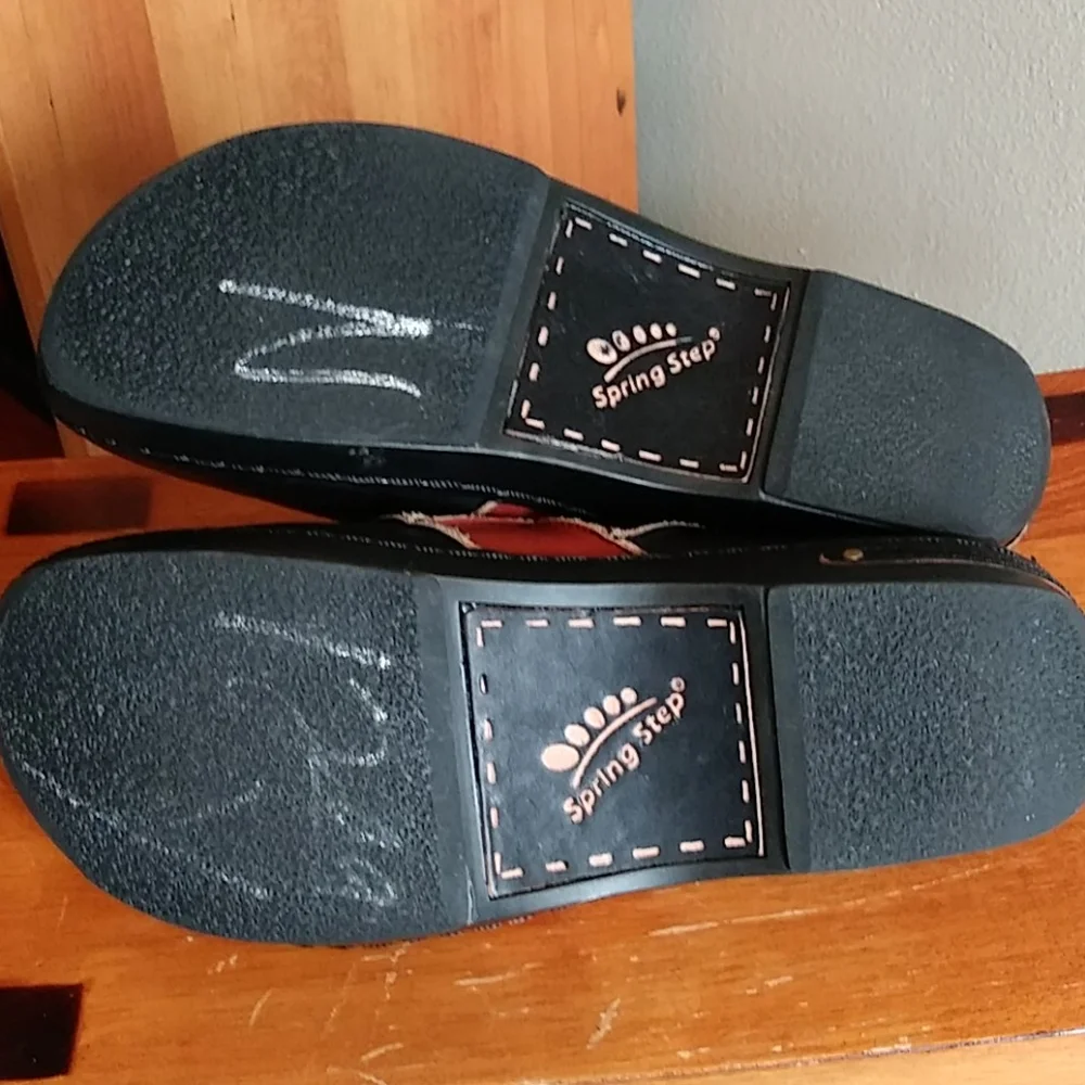 Spring Step Multicolor Patchwork Mules - Picture 5 of 6